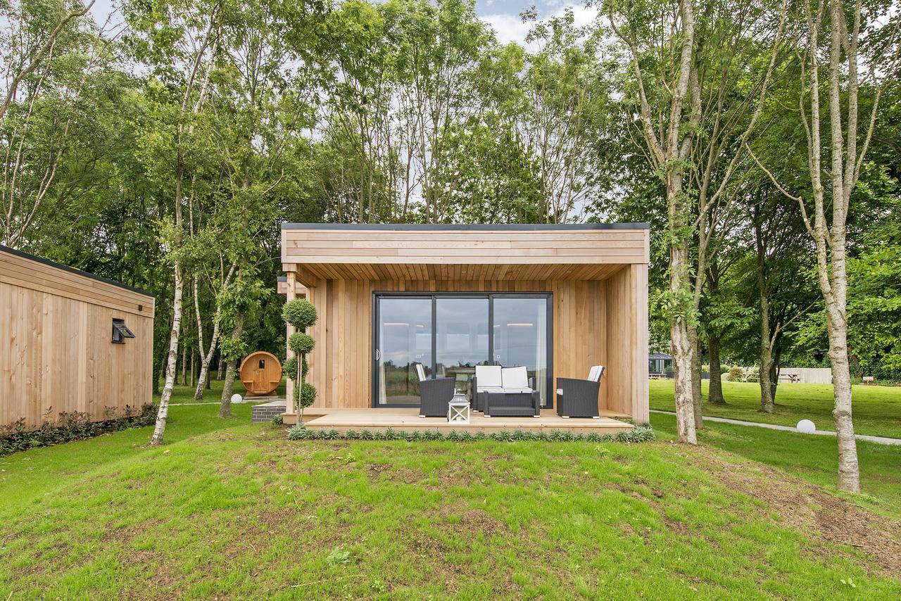 Tinwood Estate Vineyard Lodges Chichester Exterior foto